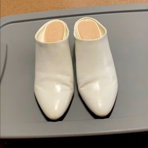 Nine West white comfortable slide shoes